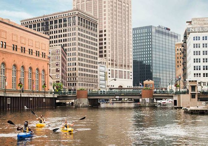 Milwaukee - Mitchell International Airport (MKE)